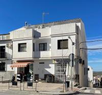 FLEMING 10: Tranquilo y céntrico. Disfruta de la vía verde - B&B Doña Mencía