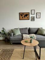 Two rooms with city views shared gym and sauna - B&B