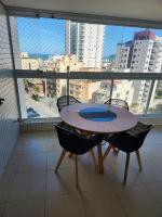 Maravilhoso apto de 111m com vista para o mar - 3 dormitórios - ótima localização na Enseada - Chambres d'hôtes Guarujá