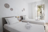 Apartamento con vistas a la piscina