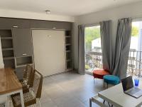 Studio Appartement met Balkon