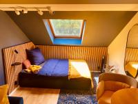 Modernes ruhiges Zimmer mit Ausblick ins Grüne - B&B Munich