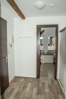 Apartment with Mountain View