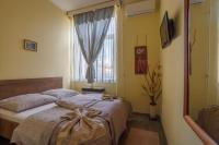 Camera Queen Standard