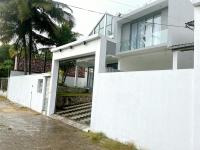 House La We - A Luxury Villa with a Private Pool - Bed and Breakfast Mirissa city