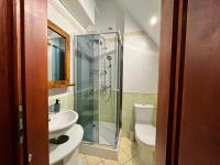 Single Room with Shared Shower and Toilet