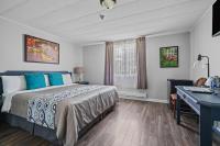 Zimmer mit Kingsize-Bett