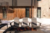 Riverfront Patio - Hot Tub - Luxe Silverthorne - B&B Silverthorne