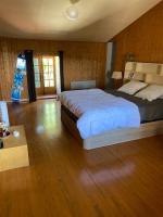 Belle maison en pierre avec piscine - B&B Ucel