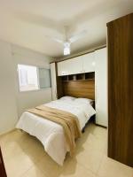 Ap c sacada na Praia da Aviação - B&B