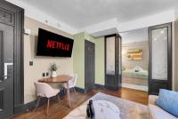 Centrally Located APT in NYC Walk to Time Square - B&B