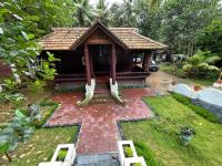 Kerala Heritage Home - Periya Veedu - B&B Neyyāttinkara