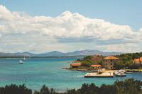 Holiday home Prvic Sepurine - Chambres d’hôtes Prvić Šepurine