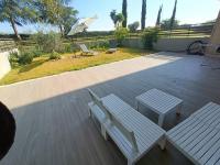 Roberta and Luca cozy apartment with garden, terrace and pool - B&B Roma