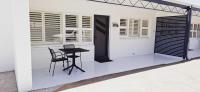 Inviting Stay Close to Rockingham and Palm Beach - Hosted by Canstay - B&B