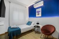 Single Room with Shared Bathroom
