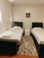 Porto Elsokhna Pyramids - B&B Al ‘Ayn as Sukhnah