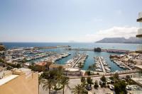 Magnificent Apartment at the Sea - Yacht club - Beach - Natural Reserve IFACH - Chambres d'hôtes Calpe