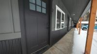 Brand New Pet Friendly Studio Downtown CDA - B&B
