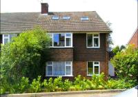 Aisiki Apartments at Barnet, Ground Floor, 2-Bedroom & 1-Bathroom, Pet Friendly Flat, Double Beds with Free WiFi - Chambres d’hôtes Barnet