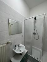 Apartment mit 2 Schlafzimmern mit Balkon und Terrasse