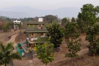 Eden Springs by VEO - Part of StayVista - Chambres d’hôtes Karjat