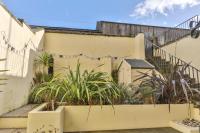 Kings House - 6 bedroom 4 bathroom Sleeps 12 Close to Beach and Town - Chambres d'hôtes Scarborough