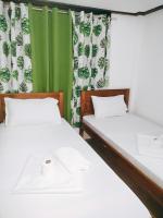 Ziah's Guest House - B&B