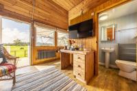 The Cricket Pavilion - B&B Warham