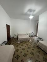 Chambre Quadruple avec Salle de Bains Privative