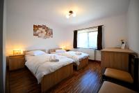 Twin Room with Private Bathroom