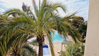 Acogedor apartamento con piscina y amplia vista - Bed and Breakfast