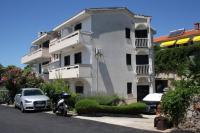 Guest House Helena close to Beach - B&B Krk