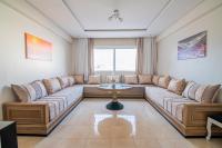 Steps from Top Attractions Apartement in Agadir Center - B&B