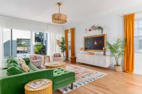 Experience Luxury Private Heated Pool Game Room - Bed and Breakfast Kissimmee