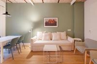 AVG Patio de Caveda Dcha. - B&B Gijón