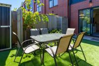 Elegant Living in Gloucester - Your Ideal Getaway - B&B Christchurch