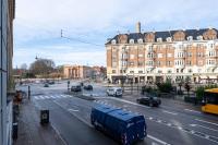 Lovely Apartment by w Bathtub and Balcony - B&B Copenaghen
