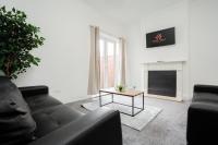 Supersized 6 bedroom Liverpool/Free parking/sleeps 12 - Chambres d’hôtes Liverpool