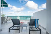 3 Skiathos- Stylish apartment with Breaker Views(no loadshedding) - Bed and Breakfast Ballito