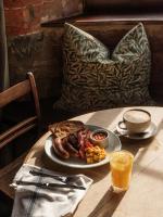 The Manor House Inn - Bed and Breakfast