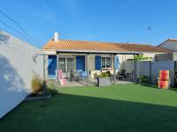 "Maison 5 personnes près du Port et du centre, proche plage, jardin et terrasse, L'Aiguillon-sur-Mer" - FR-1-476-84 - B&B