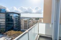 Sliema A25 - 5 mins walk to Valletta Ferry - Shopping Mall and Bay by QuickTrips - B&B Sliema
