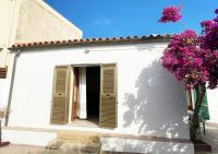LaureLiving Holiday Home Casa Regina - Chambres d’hôtes La Maddalena