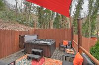ROMANTIC WINTER ESCAPE in the Smokey Mountains Hot Tub Pet Friendly - B&B Elizabethton