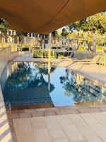 Nivis find-Burj Vista-Direct access to Dubai mall - B&B Dubai