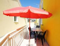 Apartments Mikulan Beach - B&B