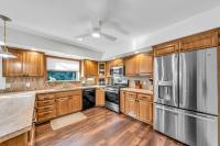 Tahoe Retreat with Decks and Separate Studio - B&B Tahoe Vista