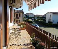 Girasole Suite Elegante appartamento 2 camere, piscina - B&B