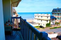 Appartement Vue Mer - 30 m de la plage - 5 minutes à pied du centre ville et du Casino - Chambres d'hôtes Villers-sur-Mer